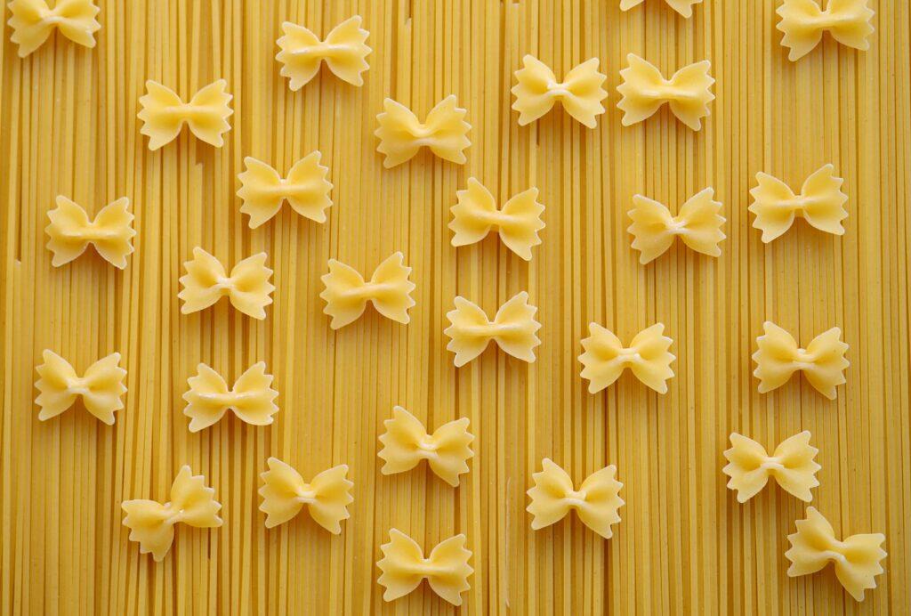 Ribbon Pastry Pasta on Fettuccini